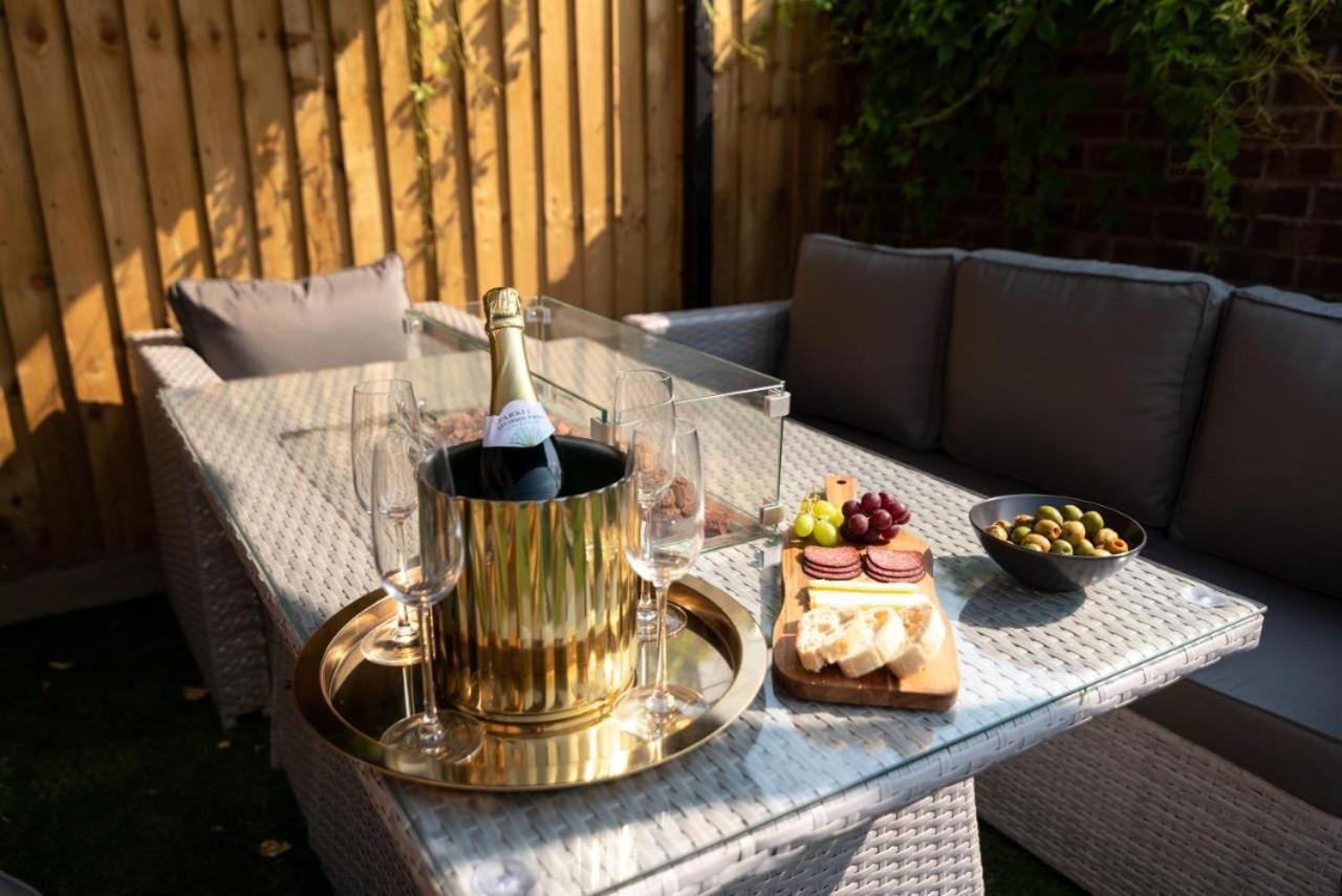 Cosy Cardiff Apartments - Garden Lounge Zewnętrze zdjęcie