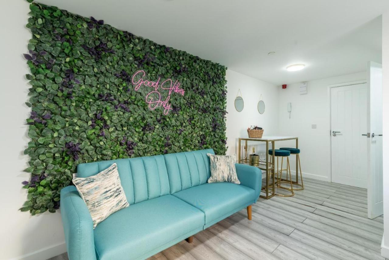 Cosy Cardiff Apartments - Garden Lounge Zewnętrze zdjęcie