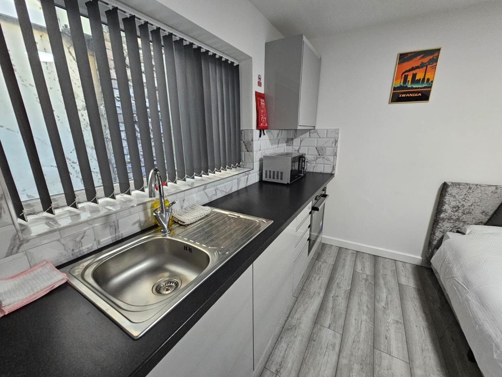 Cosy Cardiff Apartments - Garden Lounge Zewnętrze zdjęcie
